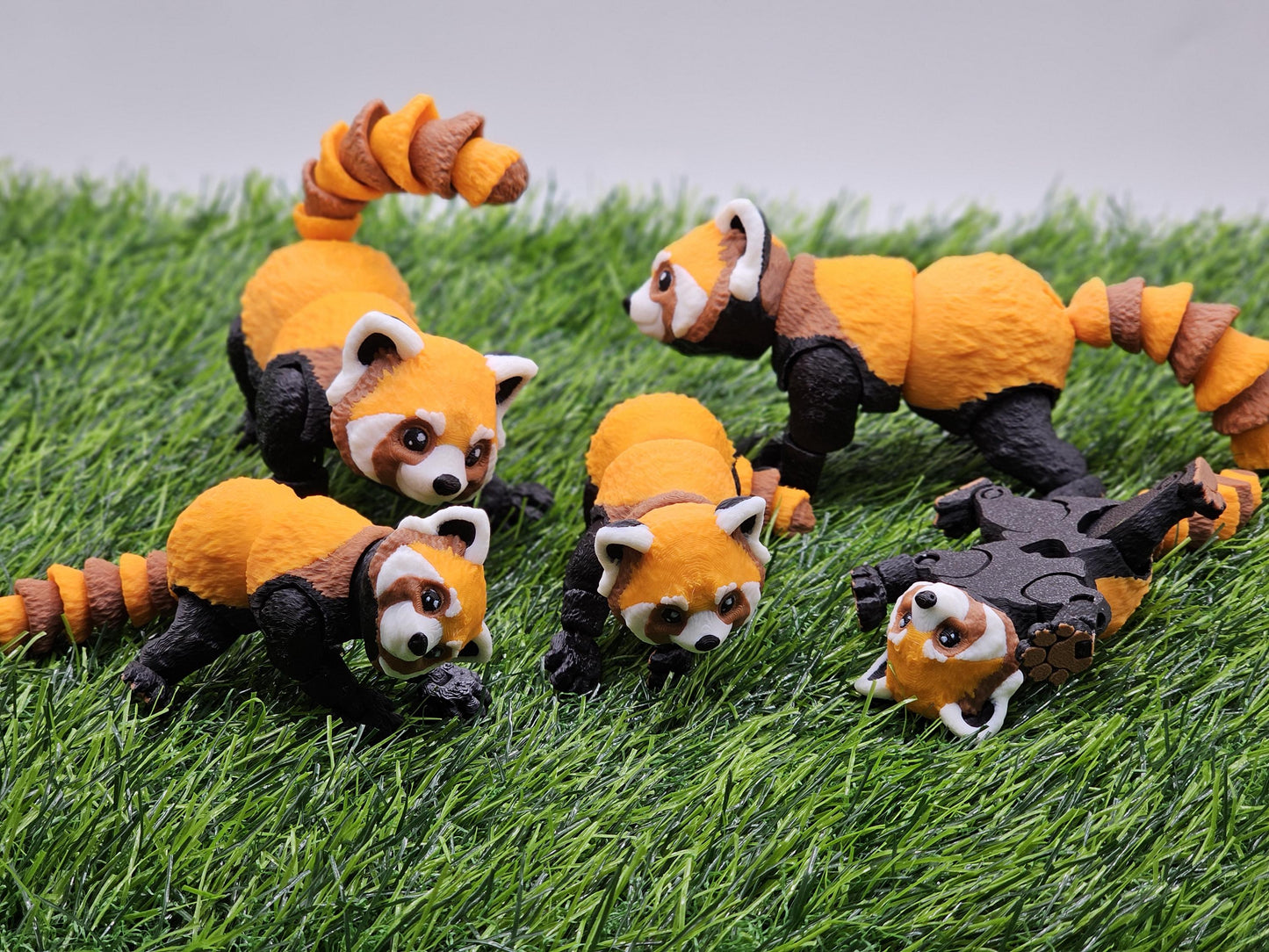 Articulated 3D Printed Red Panda Toy β Fully Poseable β PLA β Cute Desk Buddy β MatMireMakes Inspired β Fidget Animal Gift
