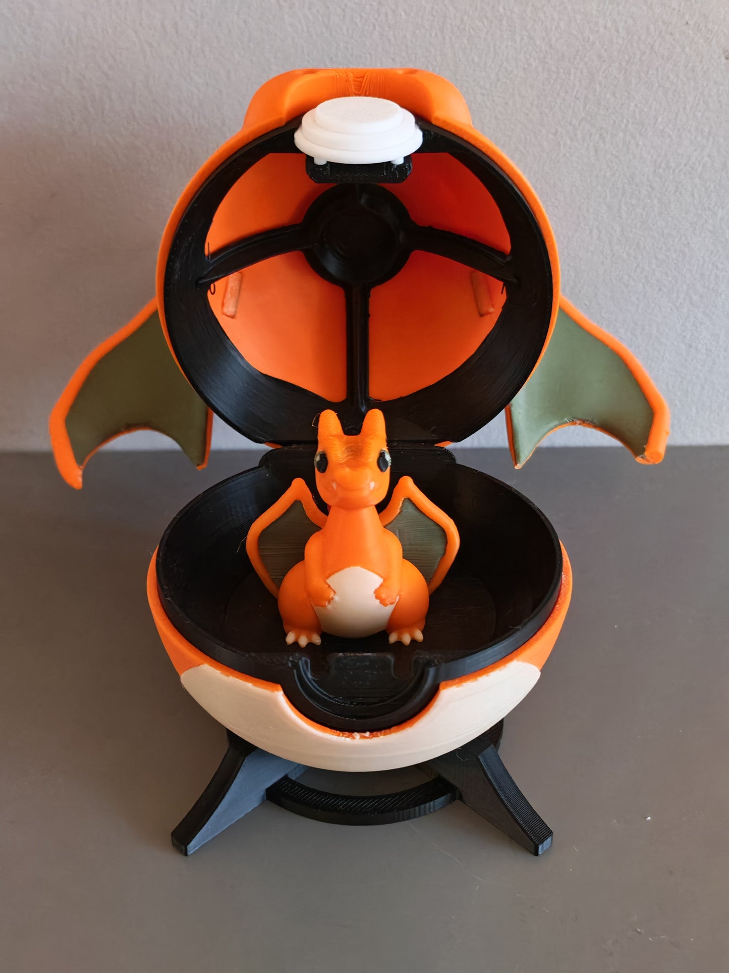 🌟 3D Printed Charizard Pokéball with Stand & Mini Charizard Figure – Opening Pokéball for Collectors & Fans 🌟