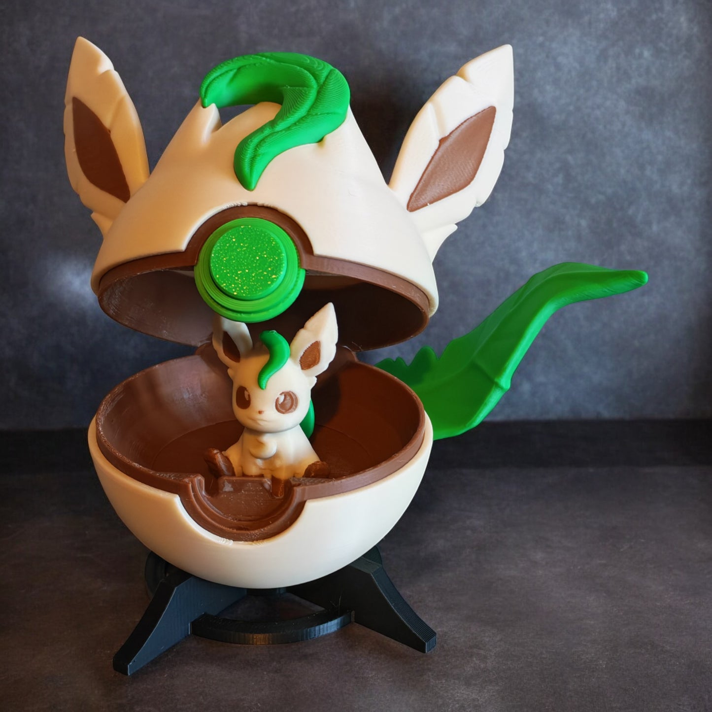 🌟 3D Printed Leafeon Pokéball with Stand & Mini Leafeon Figure – Opening Pokéball for Collectors & Fans 🌟