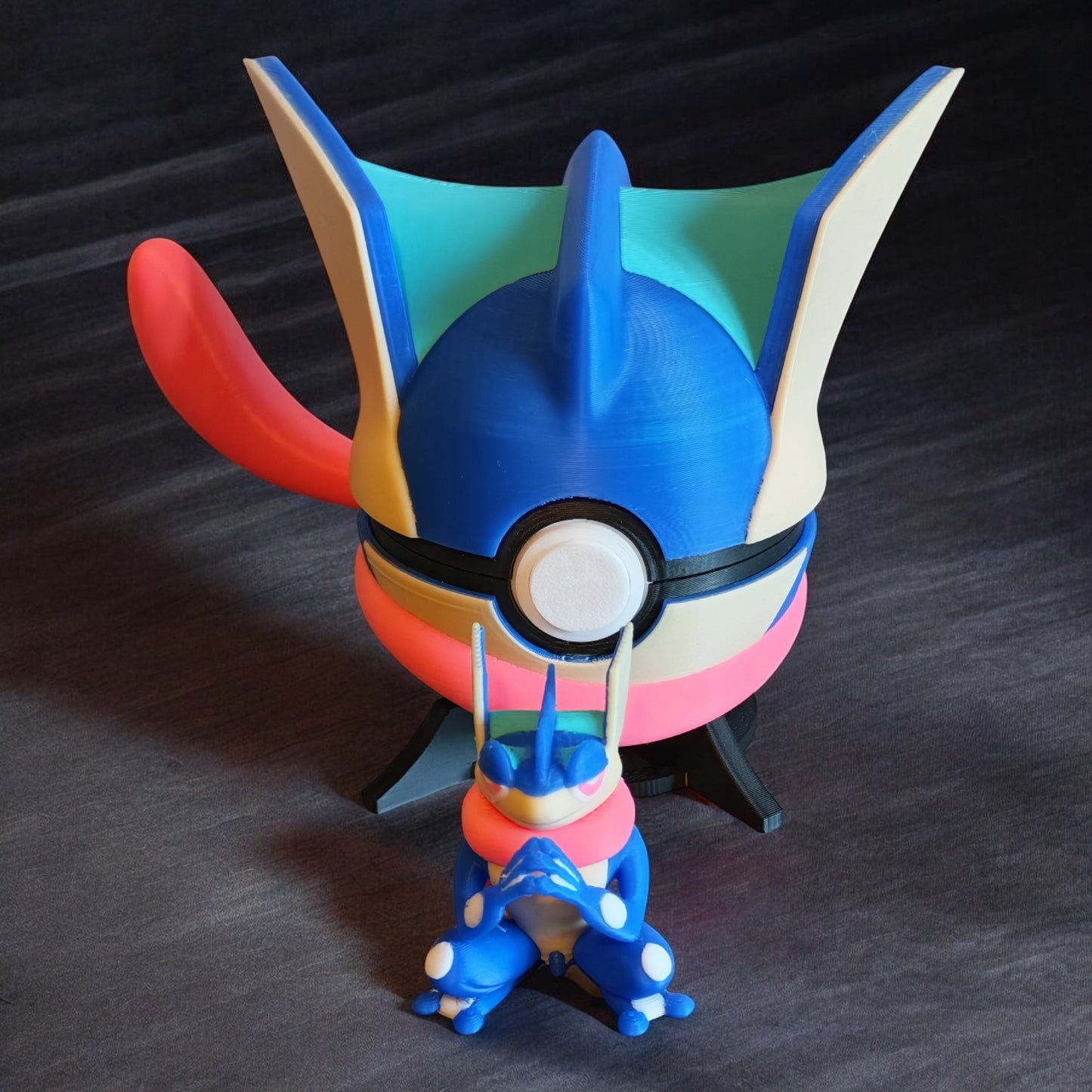 🌟 3D Printed Greninja Pokéball with Stand & Mini Greninja Figure – Opening Pokéball for Collectors & Fans 🌟