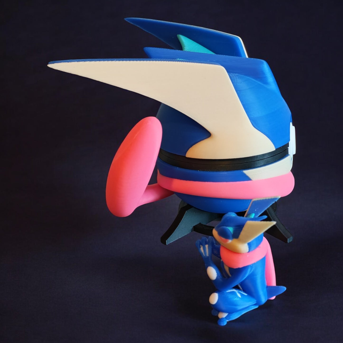 🌟 3D Printed Greninja Pokéball with Stand & Mini Greninja Figure – Opening Pokéball for Collectors & Fans 🌟