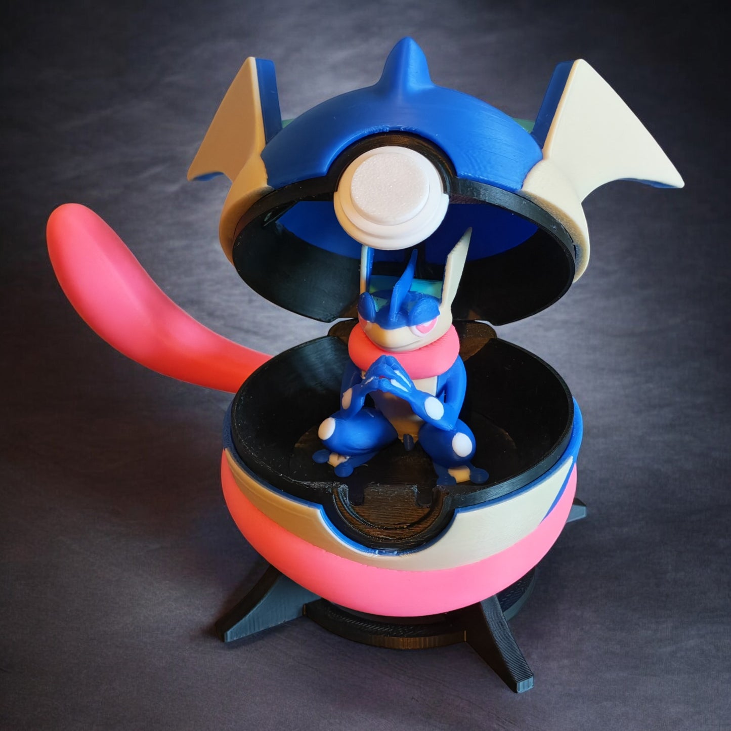 🌟 3D Printed Greninja Pokéball with Stand & Mini Greninja Figure – Opening Pokéball for Collectors & Fans 🌟