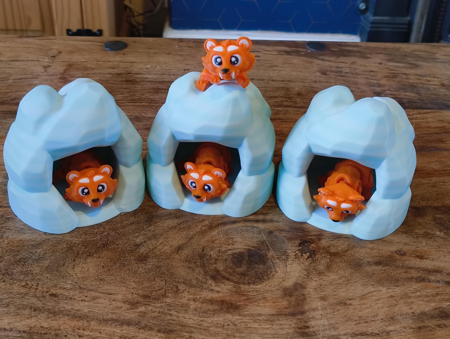 3D Printed Sabre-Tooth Tiger | Large Sabre-Tooth Tiger | Mini Sabre-Tooth Tiger in Cave Bundle | Mother & Pup Sabre-Tooth Tiger Set